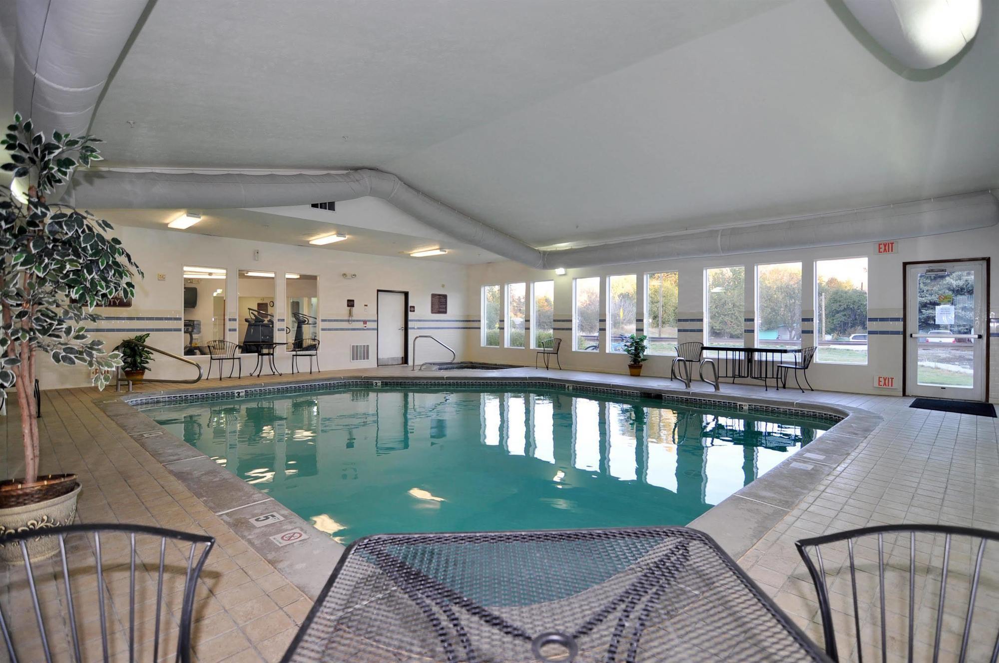 Best Western Wheatland Inn Colfax Удобства фото